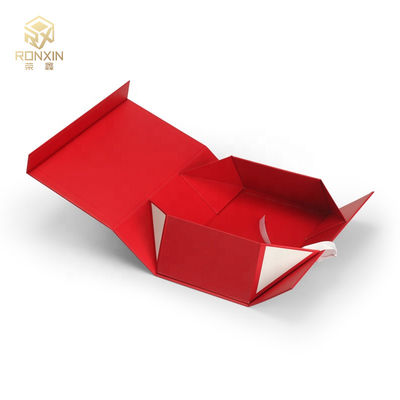 Red Paperboard Foldable Gift Boxes With Ribbon Gift Packaging